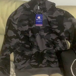 Champion hoodie Camo dark grey and black Size XL NWT